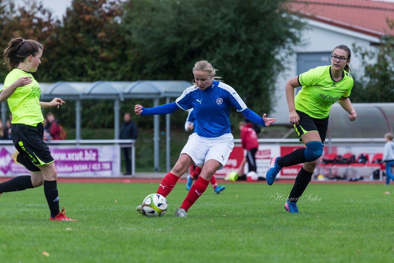 Bild 244 - B-Juniorinnen TSV Schoenberg - Holstein Kiel : Ergebnis: 0:23